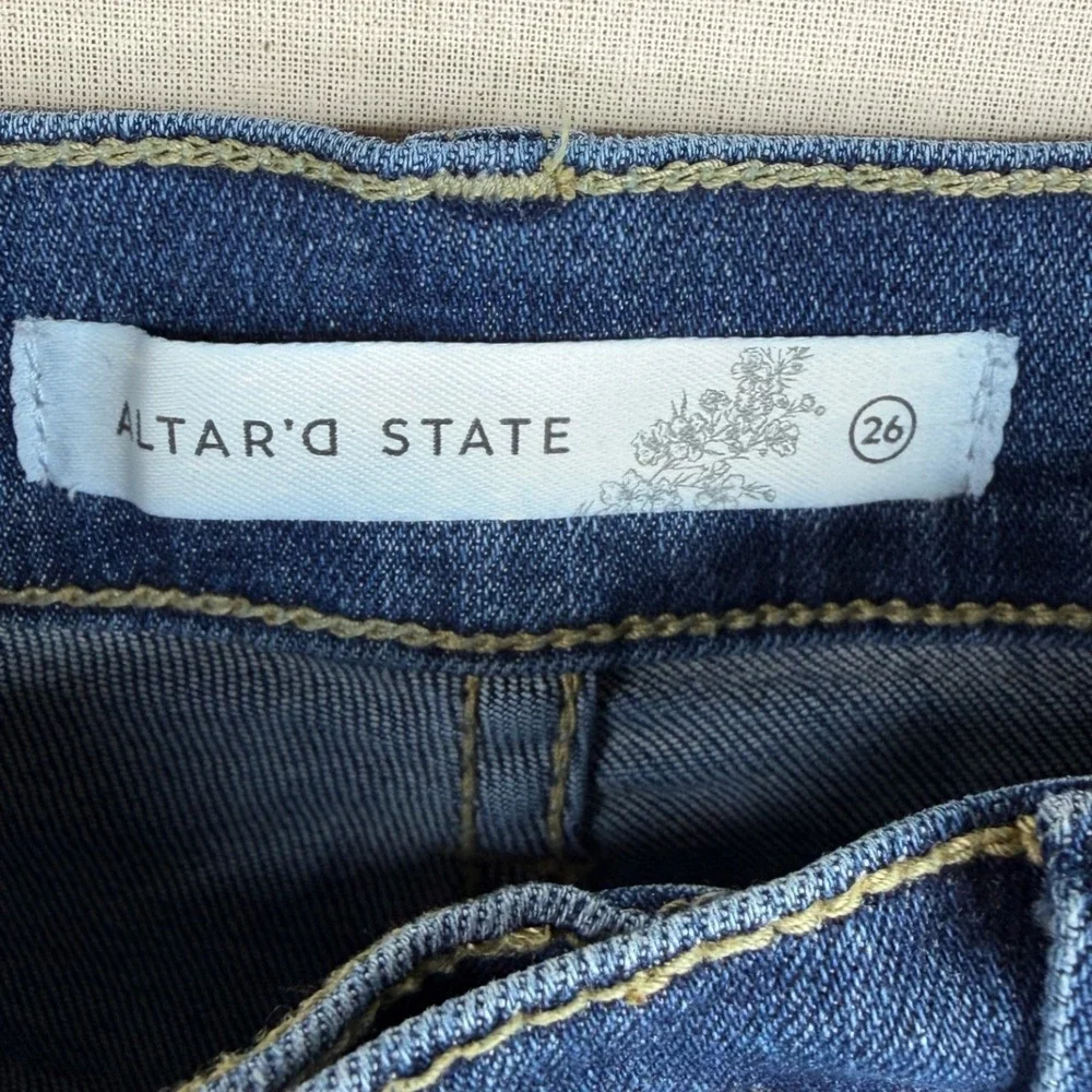Altar'd State High Rise Denim Shorts size 26‎ Blue